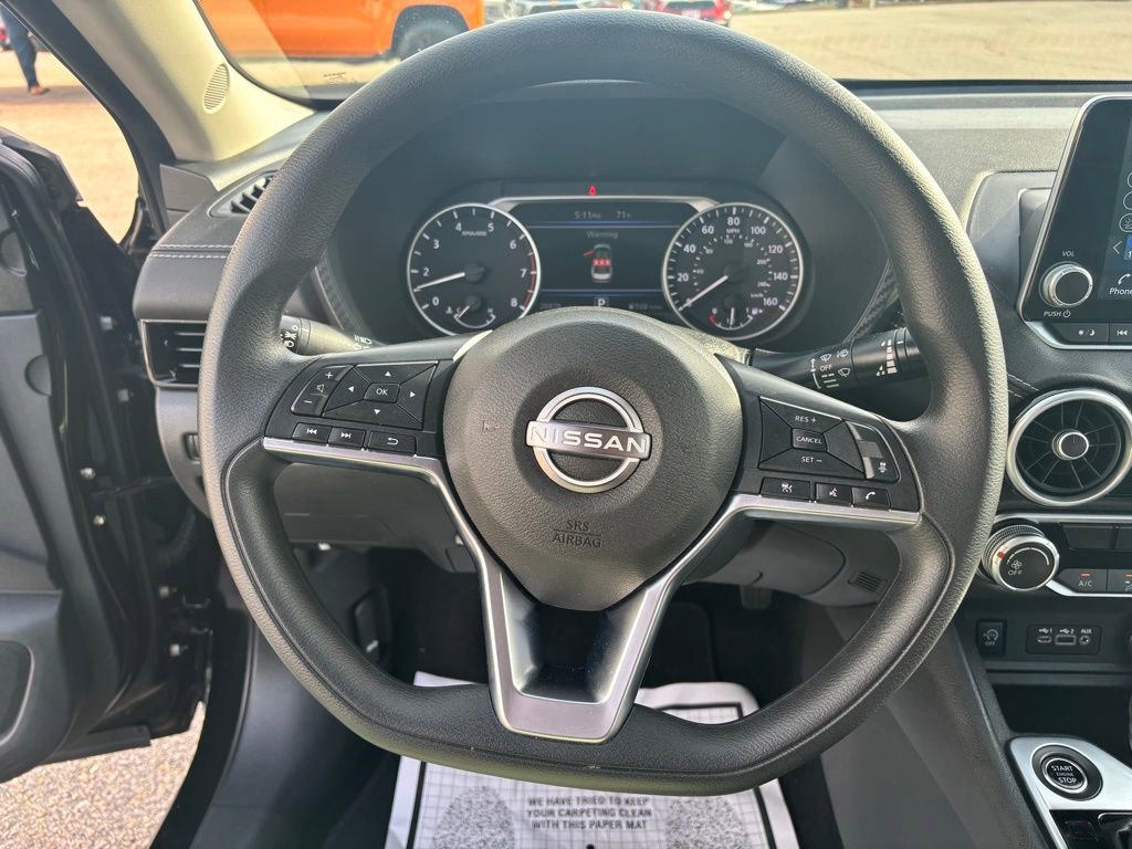 Used 2025 Nissan Sentra SV FWD image 16