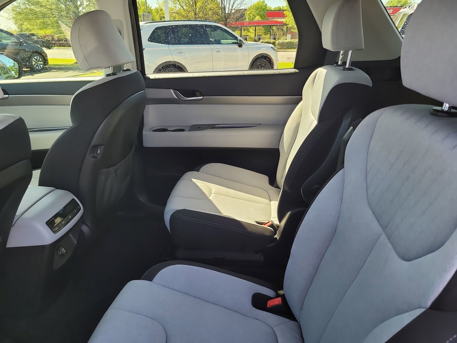 Used 2022 Hyundai Palisade SEL FWD image 25