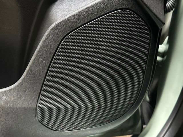 Used 2024 Chevrolet Trax RS w/ Driver Confidence Package image 21