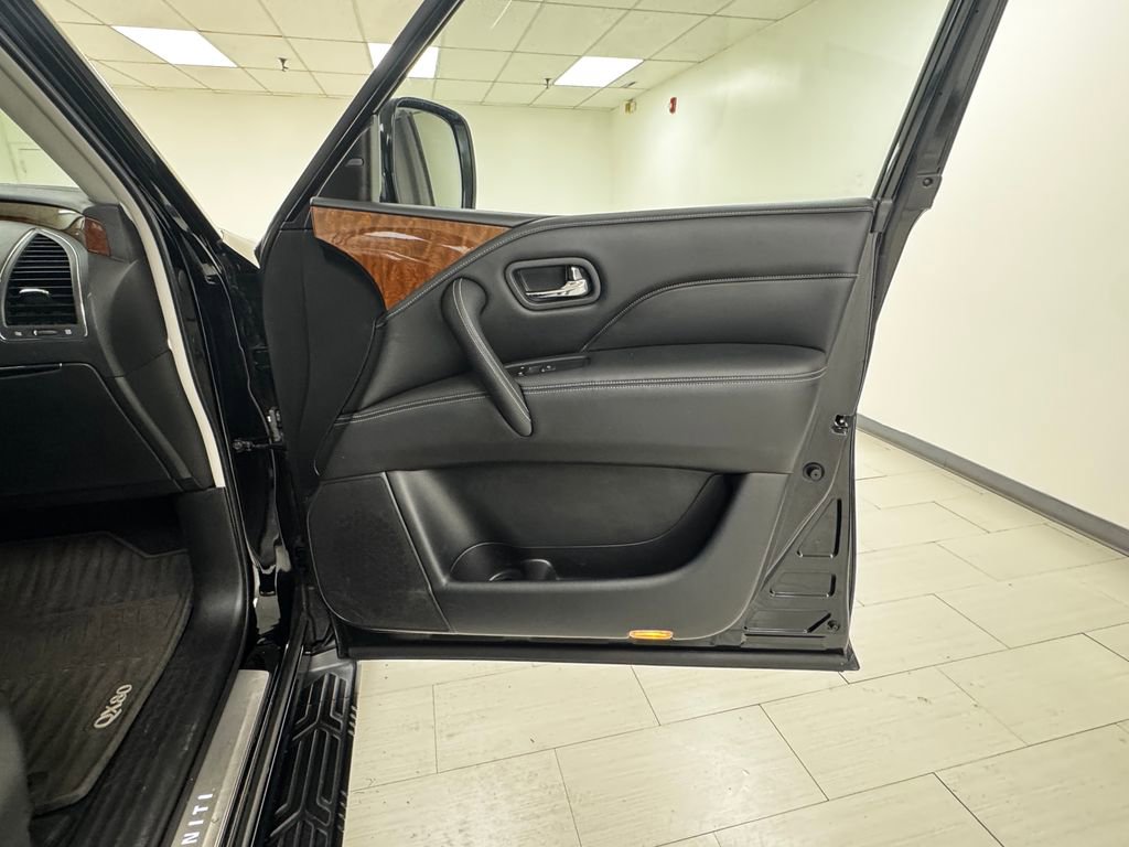 Used 2019 INFINITI QX80 Luxe w/ Proassist Package image 13