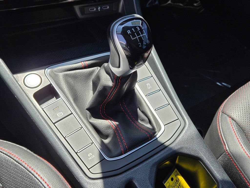 Certified 2024 Volkswagen Jetta GLI Autobahn FWD image 25
