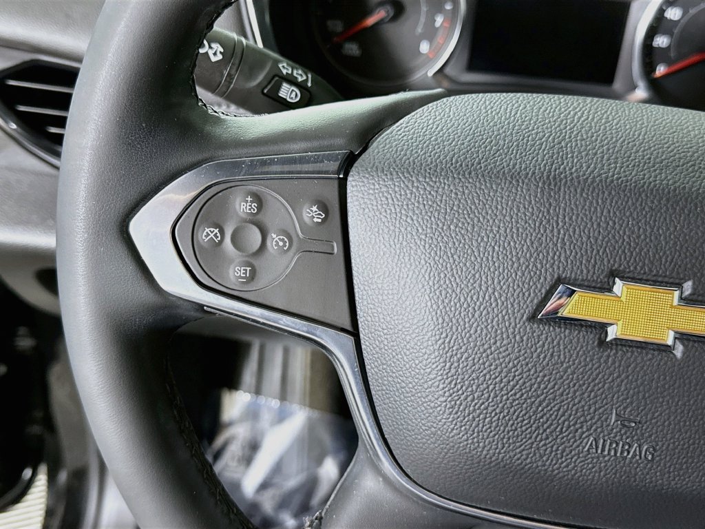 Used 2023 Chevrolet Traverse LT FWD image 20