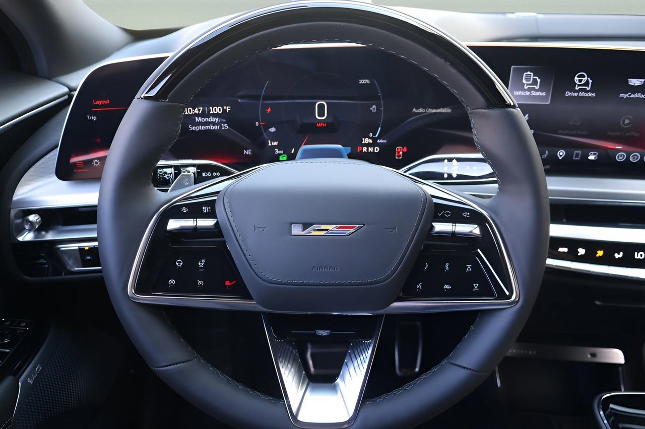 New 2026 Cadillac Lyriq V w/ Exterior Carbon Fiber Package image 20