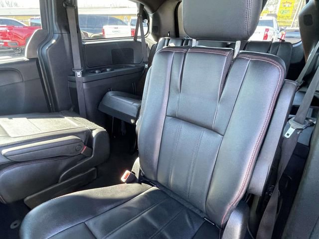 Used 2019 Dodge Grand Caravan GT image 12