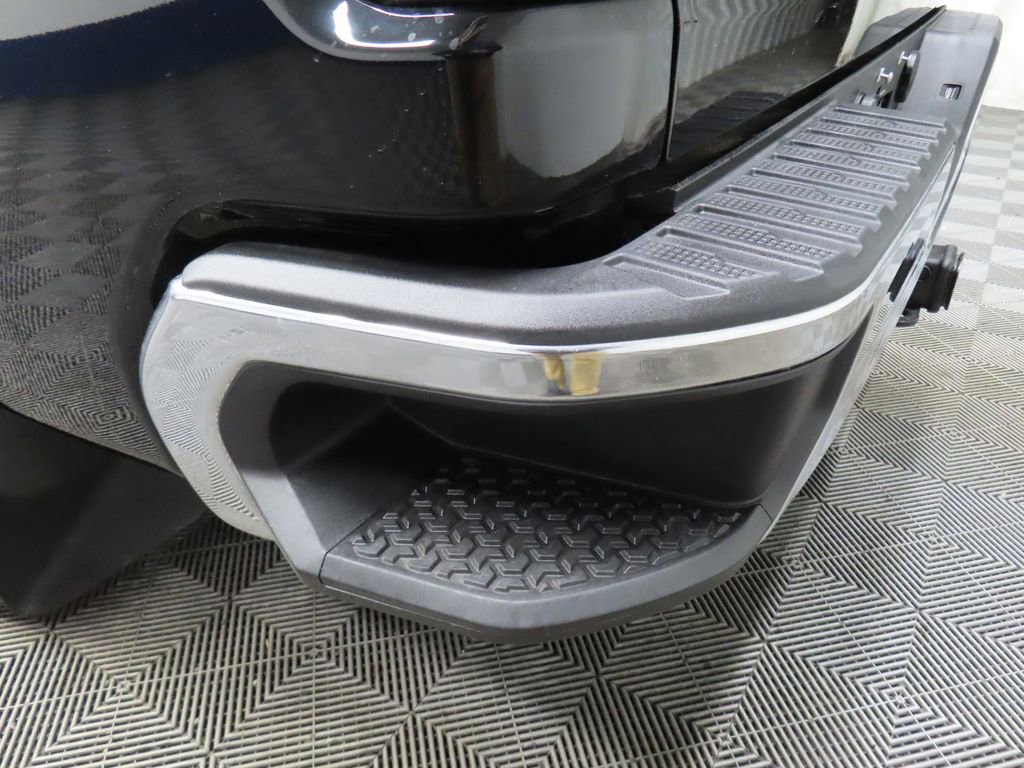 Used 2024 GMC Sierra 2500 Pro image 38