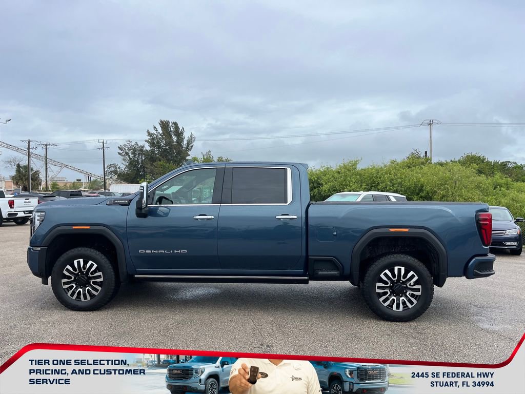 Used 2025 GMC Sierra 2500 Denali Ultimate image 4