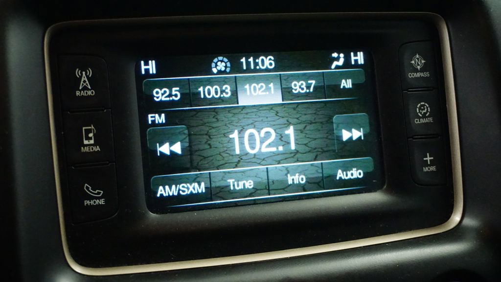 Certified 2017 Jeep Grand Cherokee Laredo w/ Quick Order Package 23E image 29