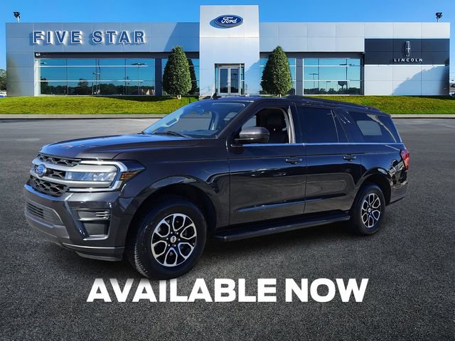 Used 2024 Ford Expedition Max XLT image 3