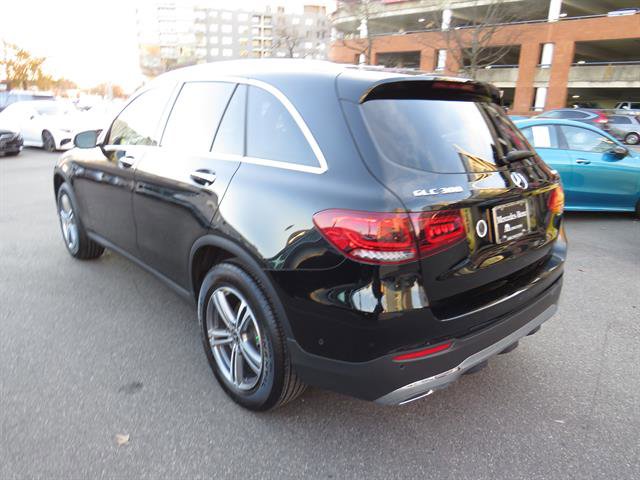 Used 2021 Mercedes-Benz GLC 300 4MATIC image 2