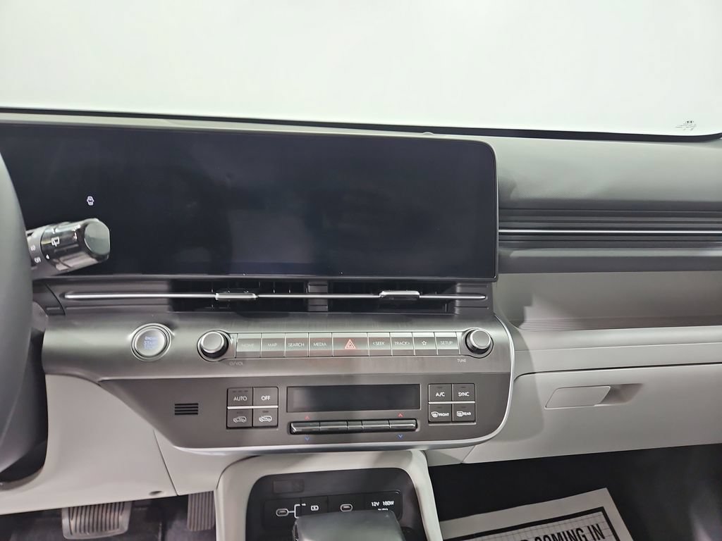 Certified 2025 Hyundai Kona SEL AWD/4WD image 20