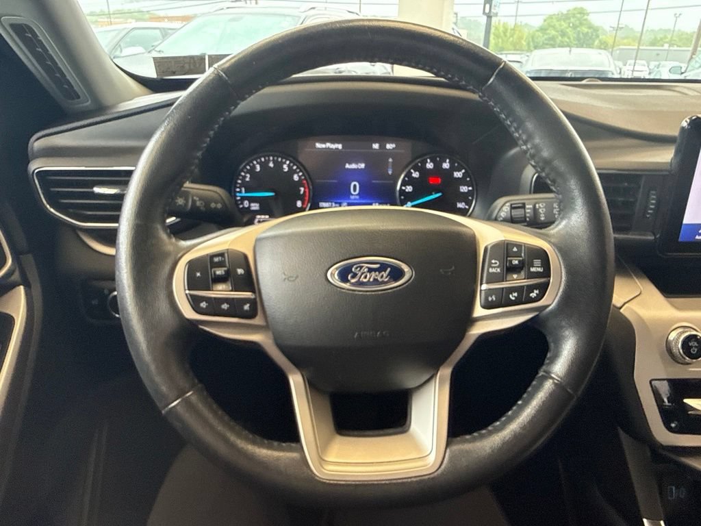 Certified 2023 Ford Explorer XLT w/ Equipment Group 202A AWD/4WD image 17