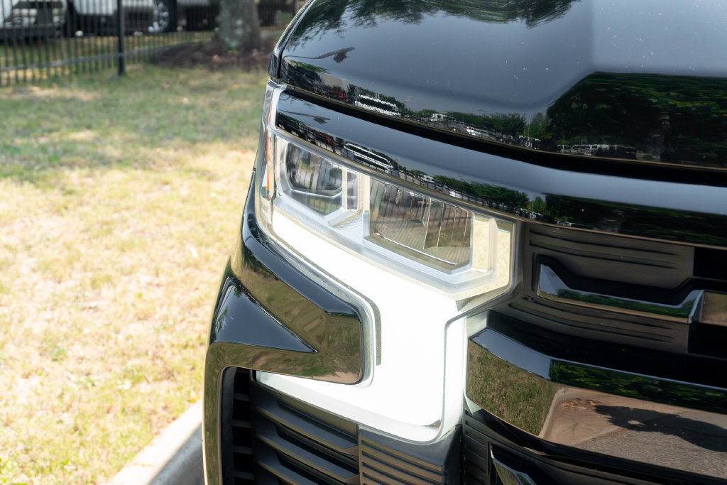 Used 2023 Chevrolet Silverado 1500 LT Trail Boss w/ LT Trail Boss Premium Package AWD/4WD image 4