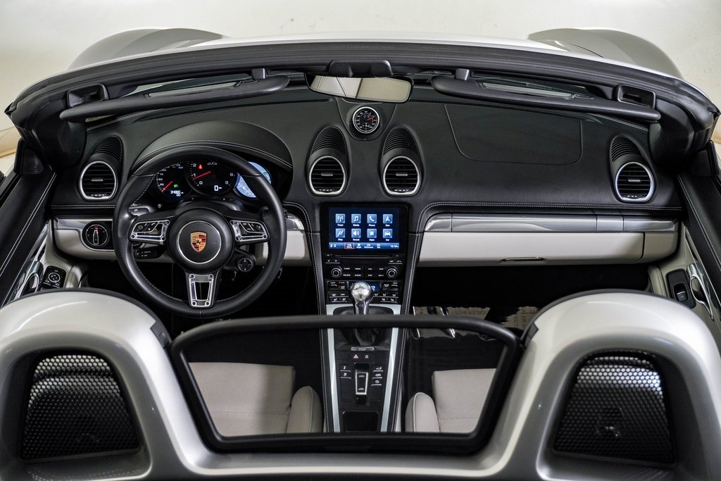 Used 2023 Porsche 718 Boxster GTS image 17