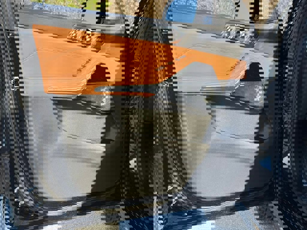 Used 2025 BMW X5 M60i image 25