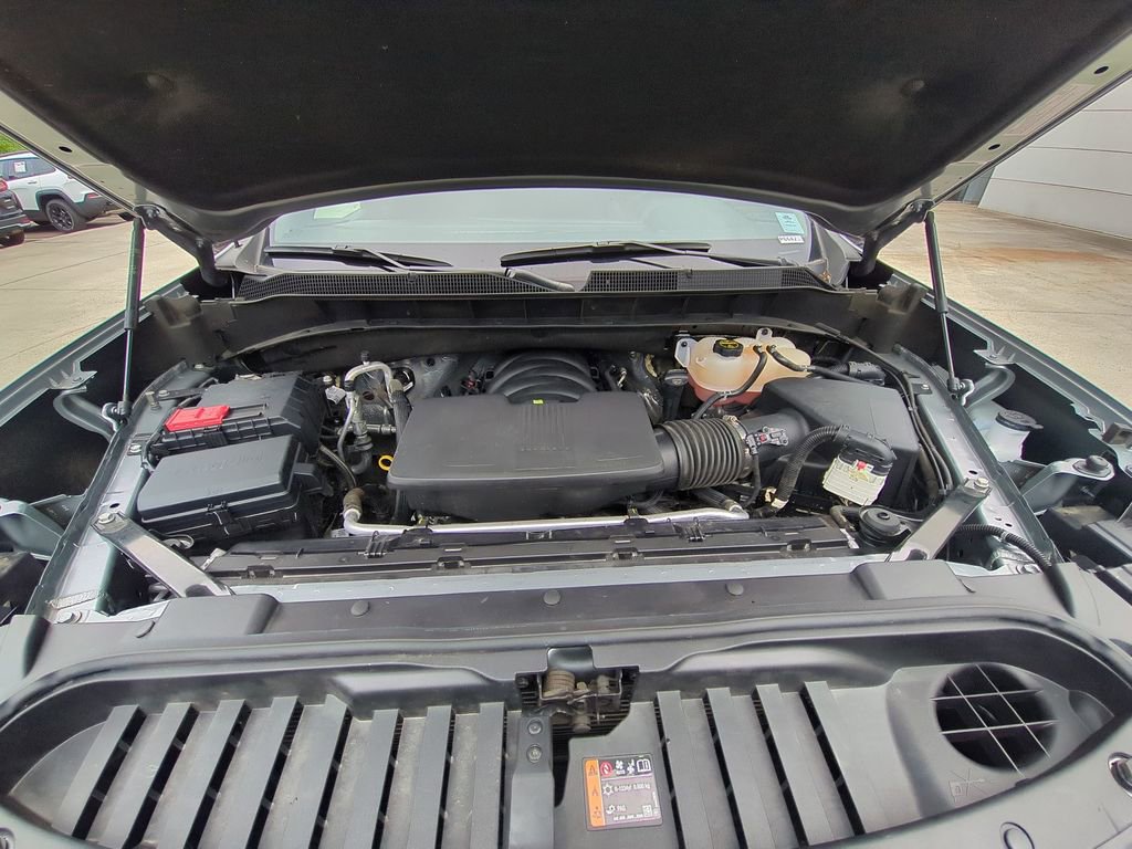Used 2025 Chevrolet Silverado 1500 LT RWD image 36