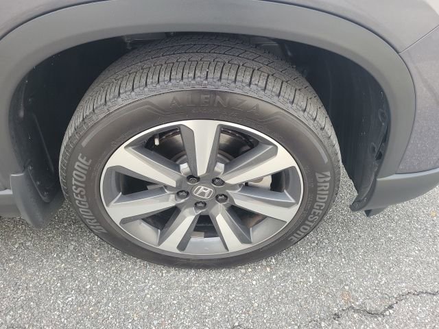 Used 2025 Honda Pilot Elite image 9