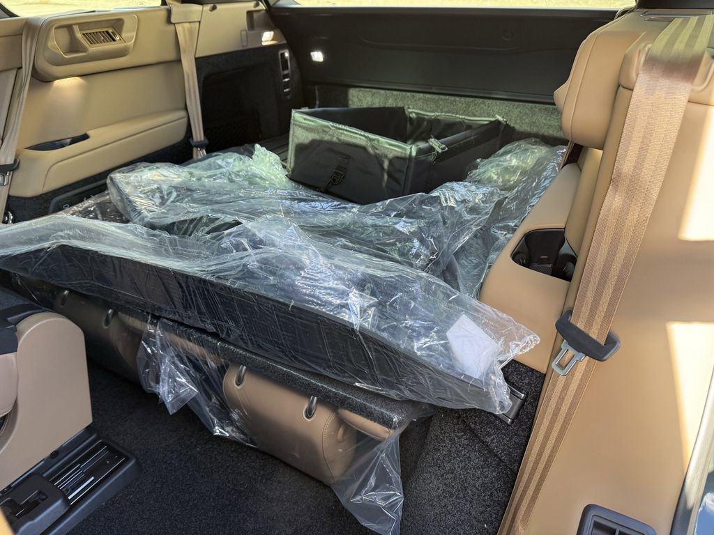 New 2025 Land Rover Range Rover Long Wheelbase SE image 15