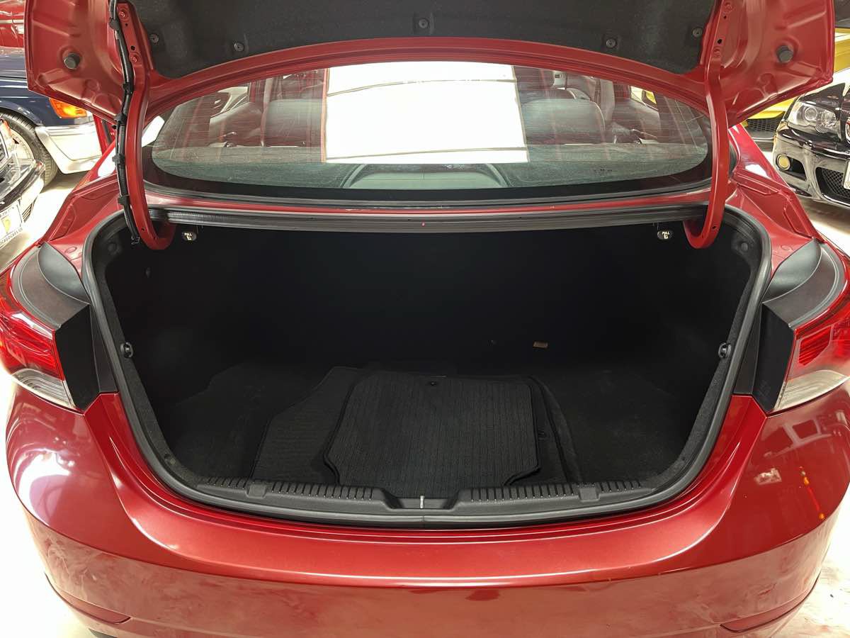 Used 2016 Hyundai Elantra Limited FWD image 34