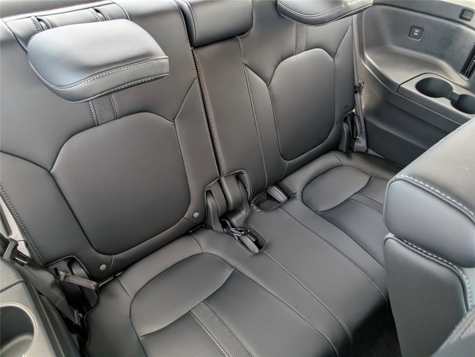 Used 2025 Honda Pilot EX-L image 38