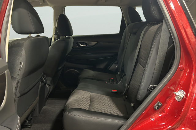 Used 2020 Nissan Rogue SV AWD/4WD image 16