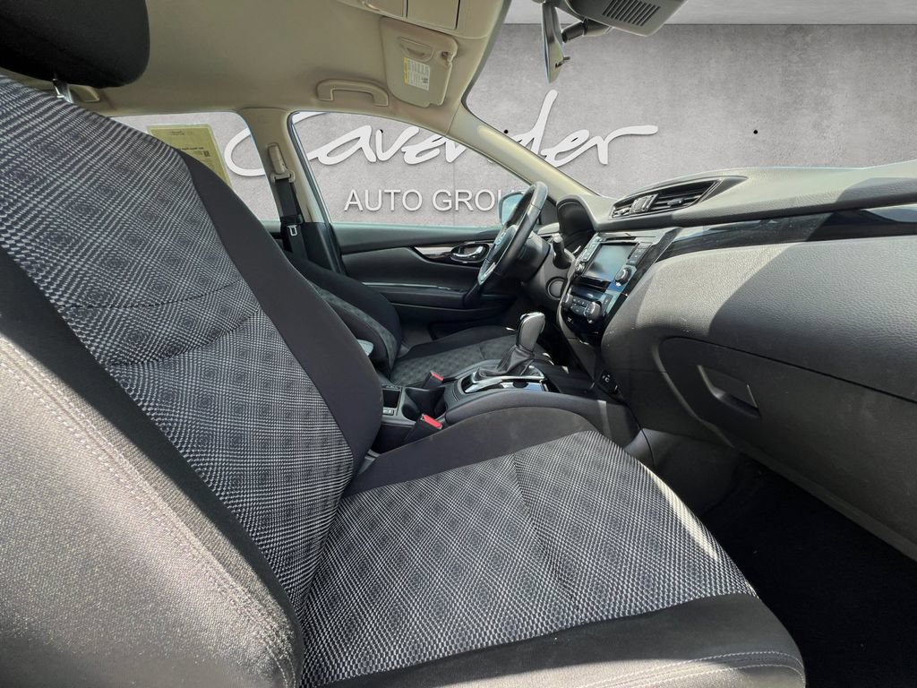 Used 2021 Nissan Rogue Sport SV FWD image 24