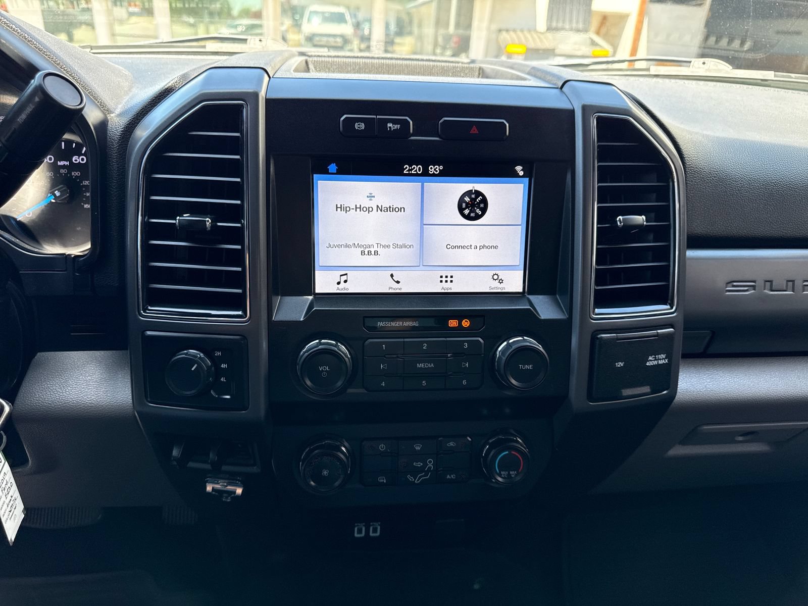 Used 2019 Ford F250 XLT w/ Snow Plow Prep Package AWD/4WD image 18