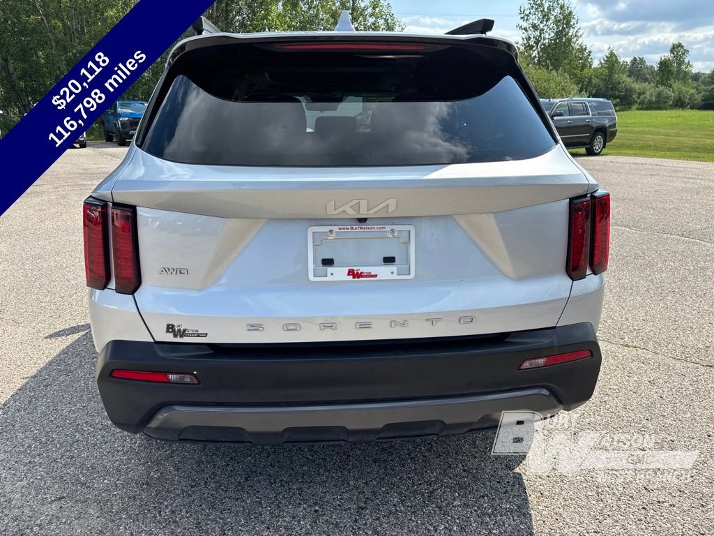 Used 2022 Kia Sorento S w/ Panoramic Sunroof Package AWD/4WD image 5
