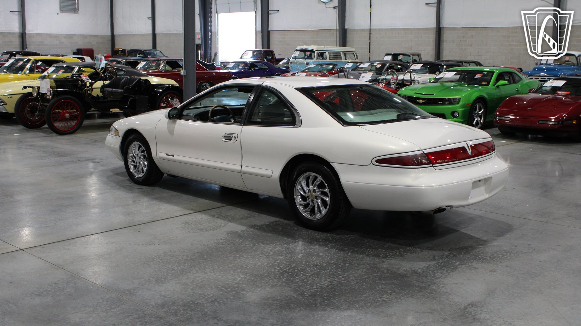 Used 1998 Lincoln Mark VIII LSC RWD image 3