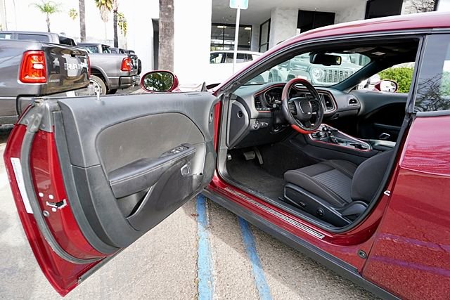 Used 2022 Dodge Challenger SXT w/ Blacktop Package image 39