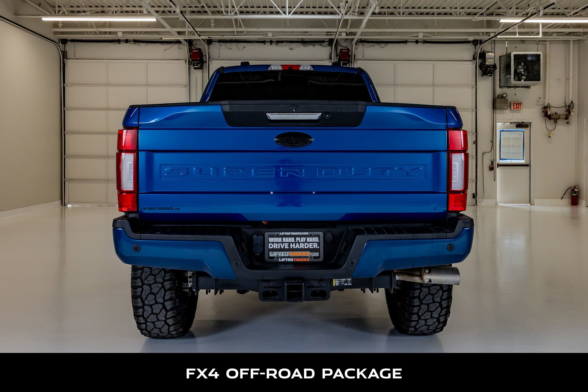 Used 2022 Ford F250 Lariat w/ Black Appearance Package AWD/4WD image 7