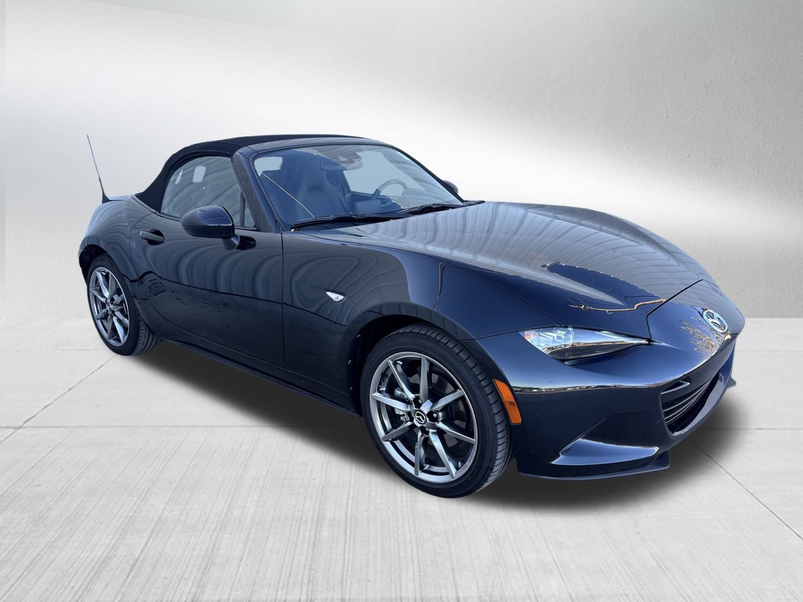 Certified 2022 MAZDA MX-5 Miata Grand Touring image 3