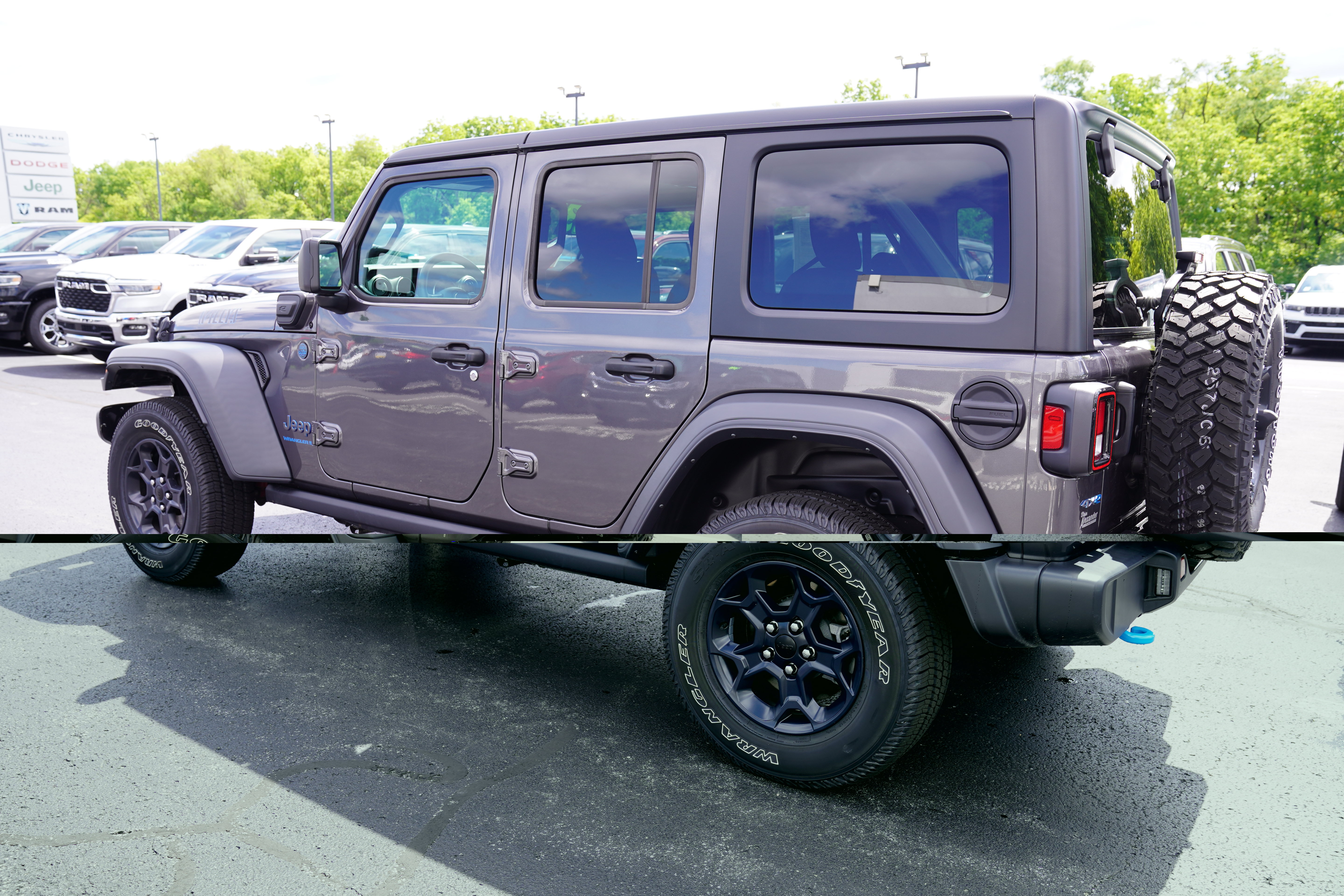 Used 2023 Jeep Wrangler Unlimited w/ Cold Weather Group AWD/4WD image 7
