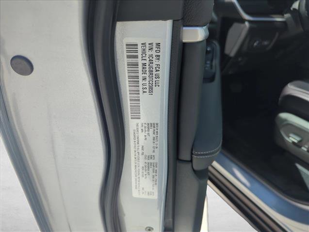 New 2026 Jeep Grand Cherokee Limited RWD image 15