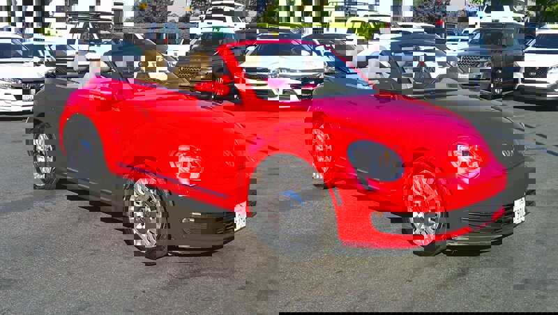 Used 2013 Volkswagen Beetle 2.5 image 10