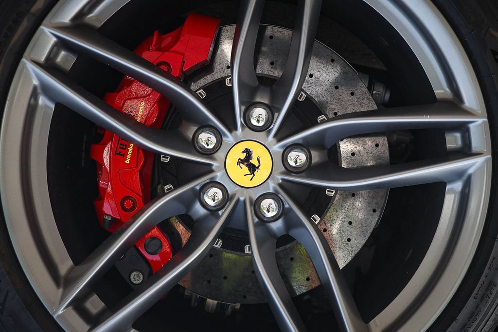 Certified 2018 Ferrari 488 Spider RWD image 14