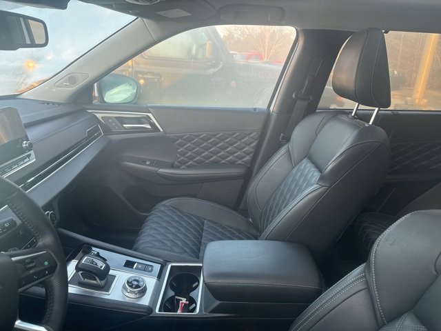 Used 2024 Mitsubishi Outlander SEL image 9
