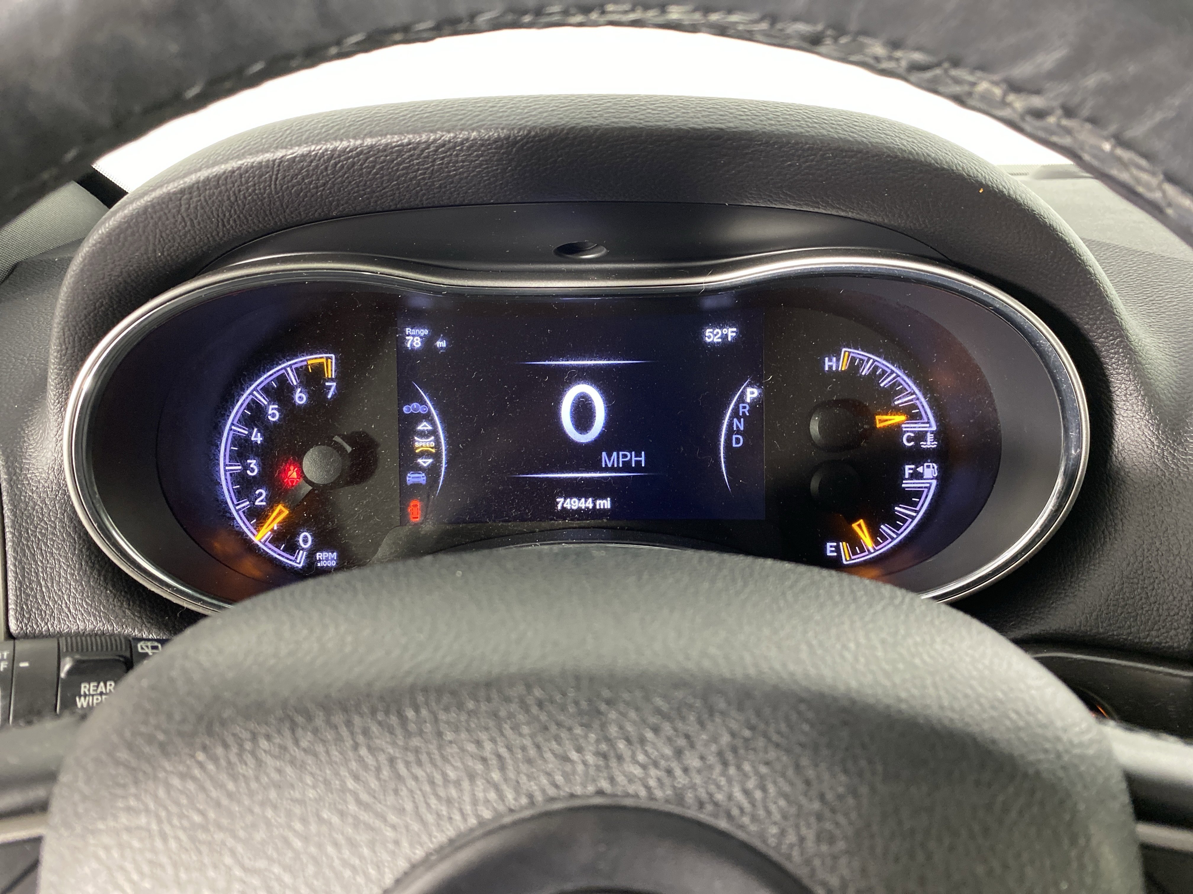 Used 2018 Jeep Grand Cherokee Limited w/ Luxury Group II image 24