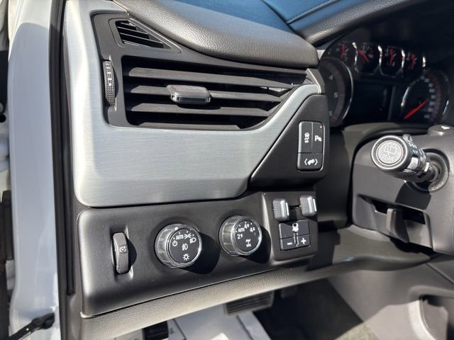 Used 2016 GMC Yukon SLE w/ HD Trailering Package image 27