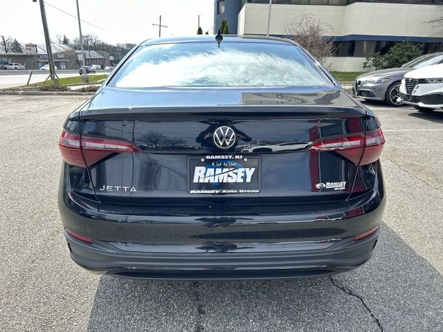 Used 2023 Volkswagen Jetta Sport image 25