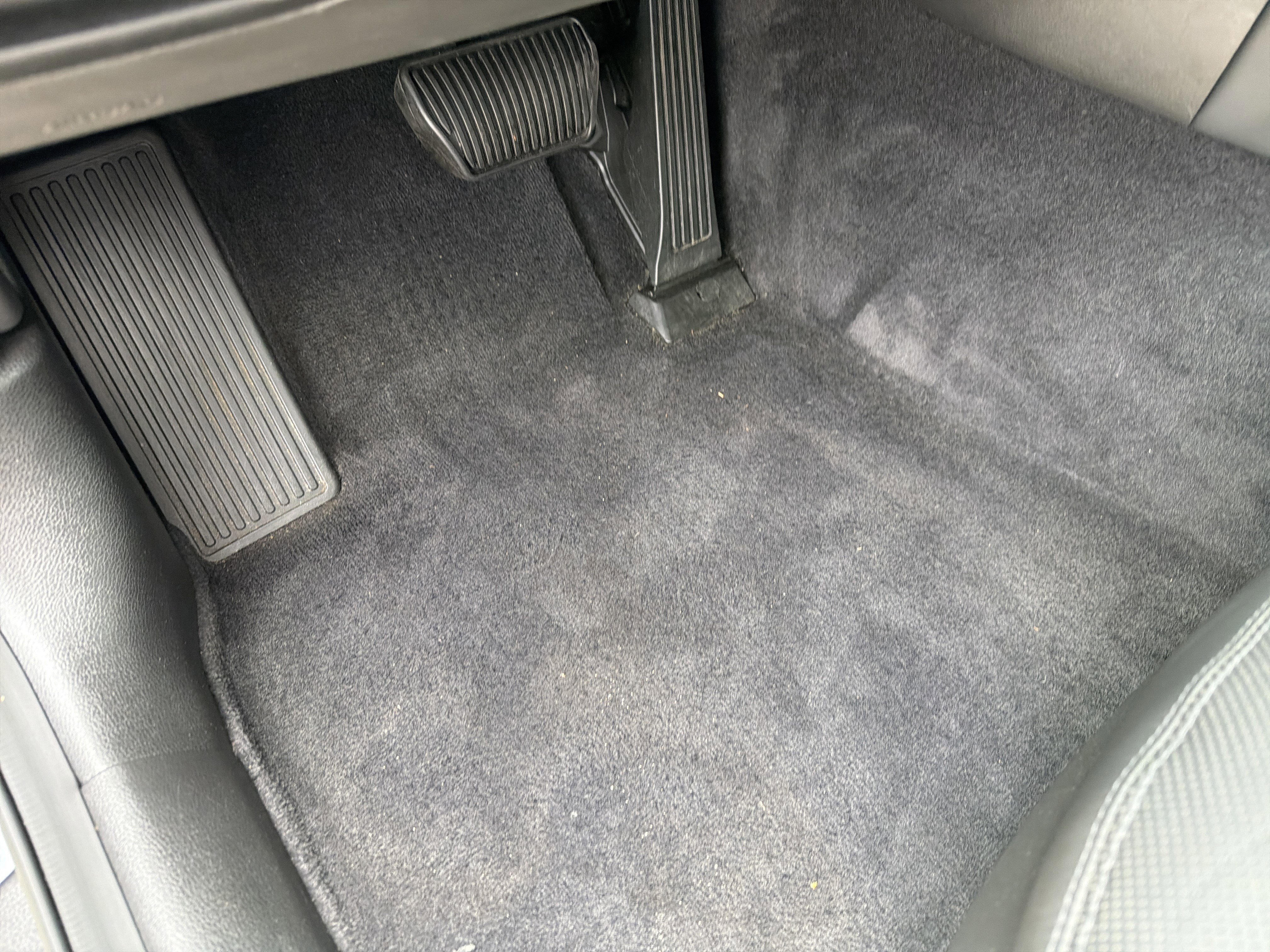 Used 2015 Hyundai Genesis 3.8 w/ Option Group 04 image 17