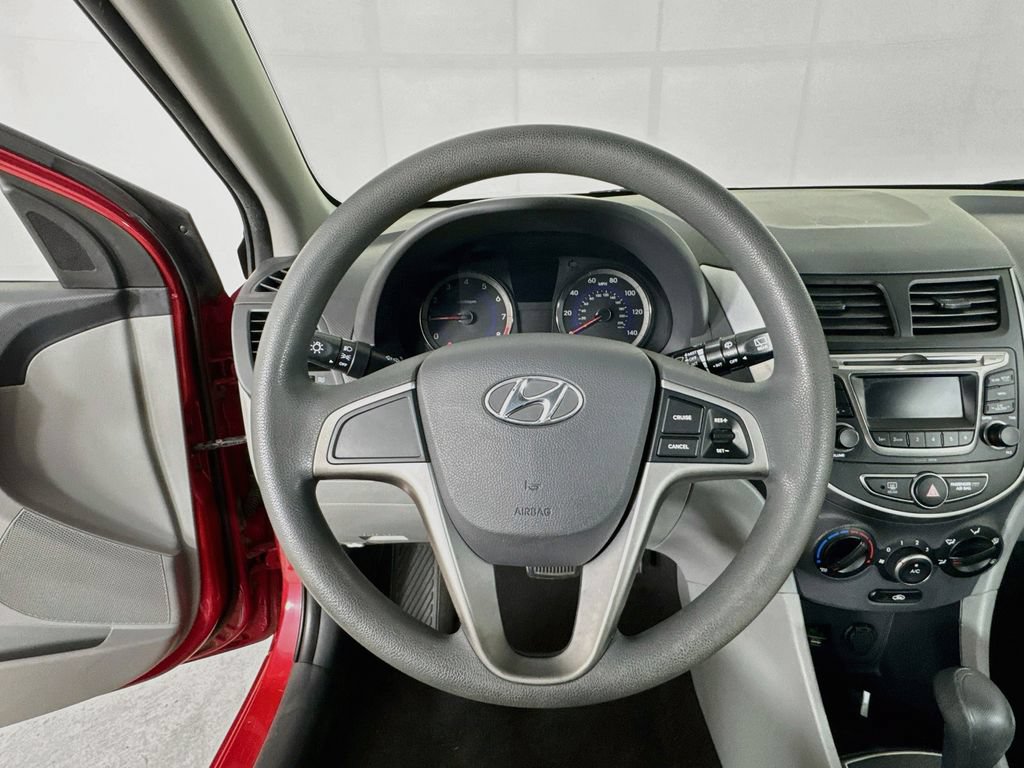 Used 2015 Hyundai Accent GS FWD image 11