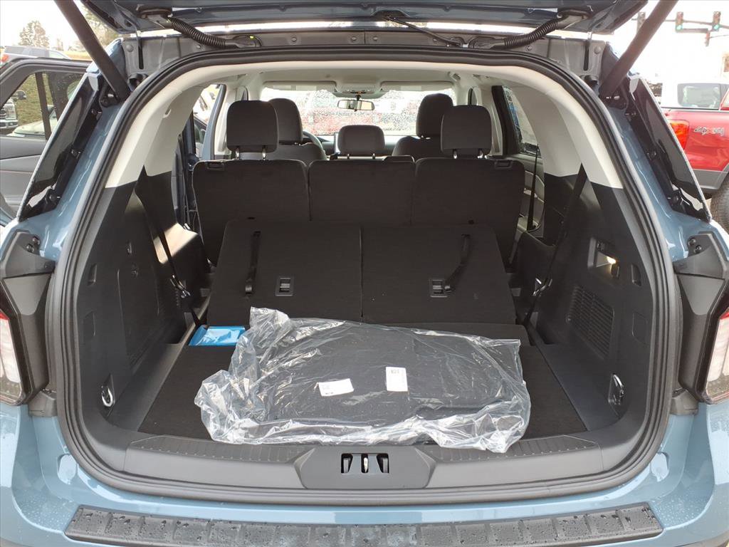 New 2026 Ford Explorer Active image 12