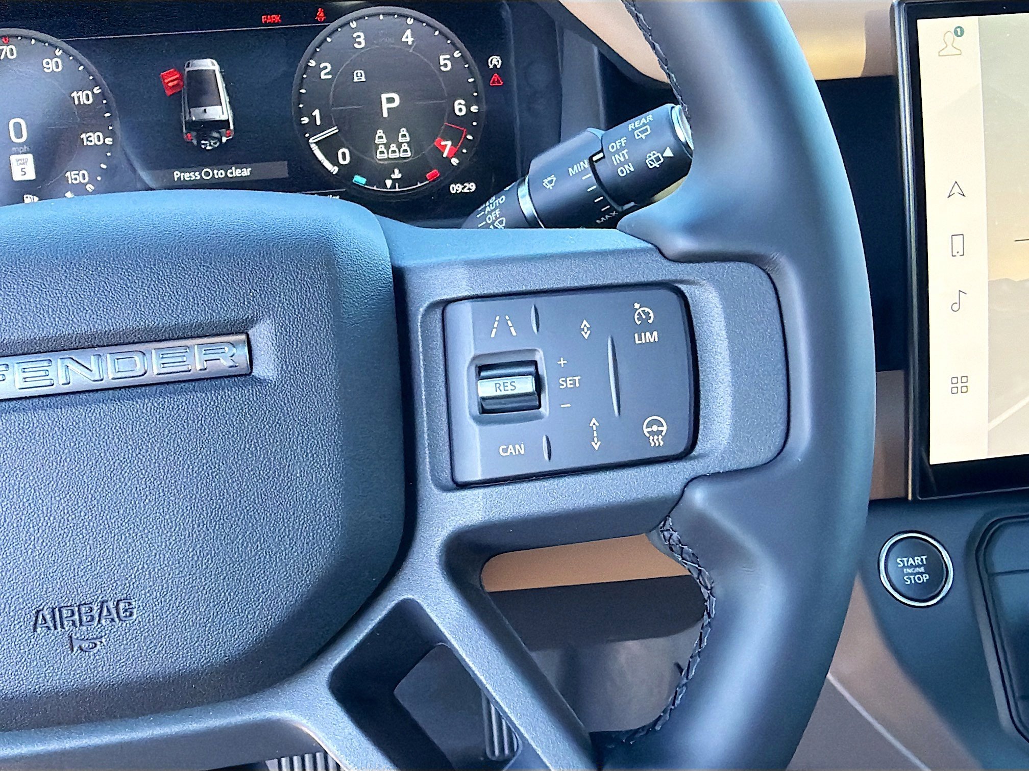 New 2026 Land Rover Defender 130 X-Dynamic SE image 38