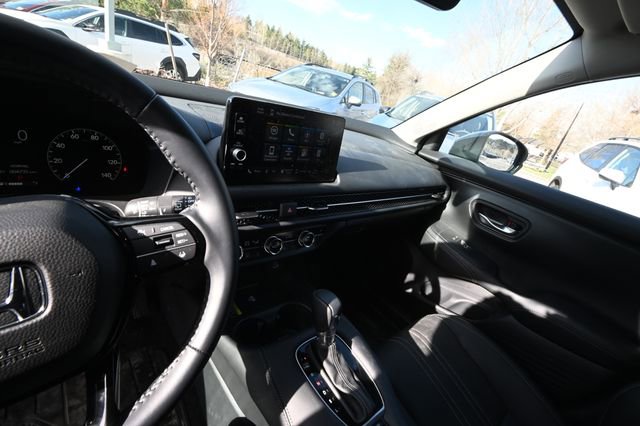 Used 2025 Honda HR-V EX-L image 8