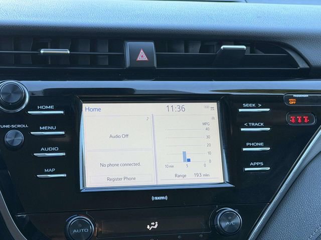 Used 2020 Toyota Camry SE image 16