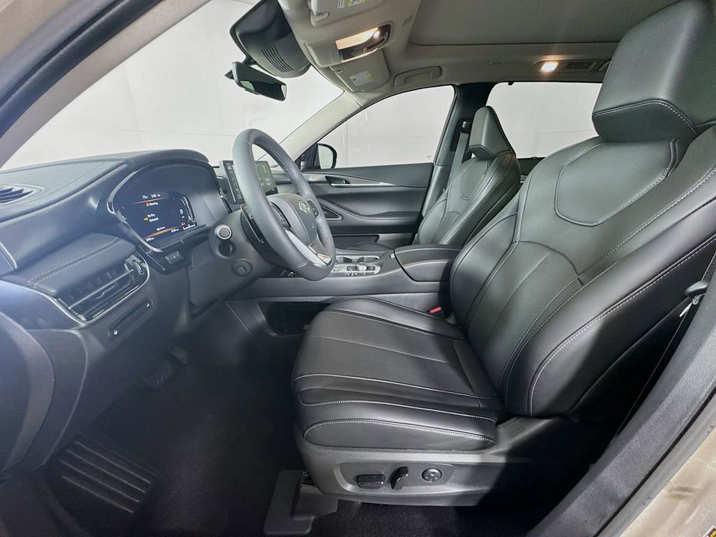 Certified 2026 INFINITI QX60 Luxe w/ Cargo Package image 26