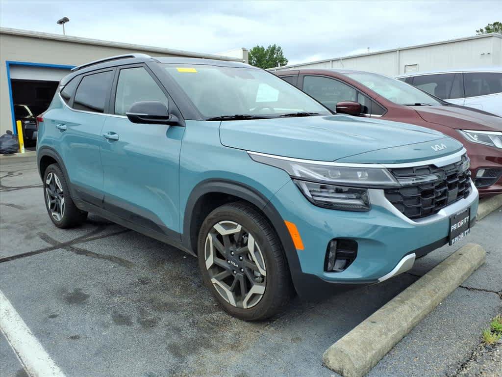 Used 2025 Kia Seltos SX AWD/4WD image 14