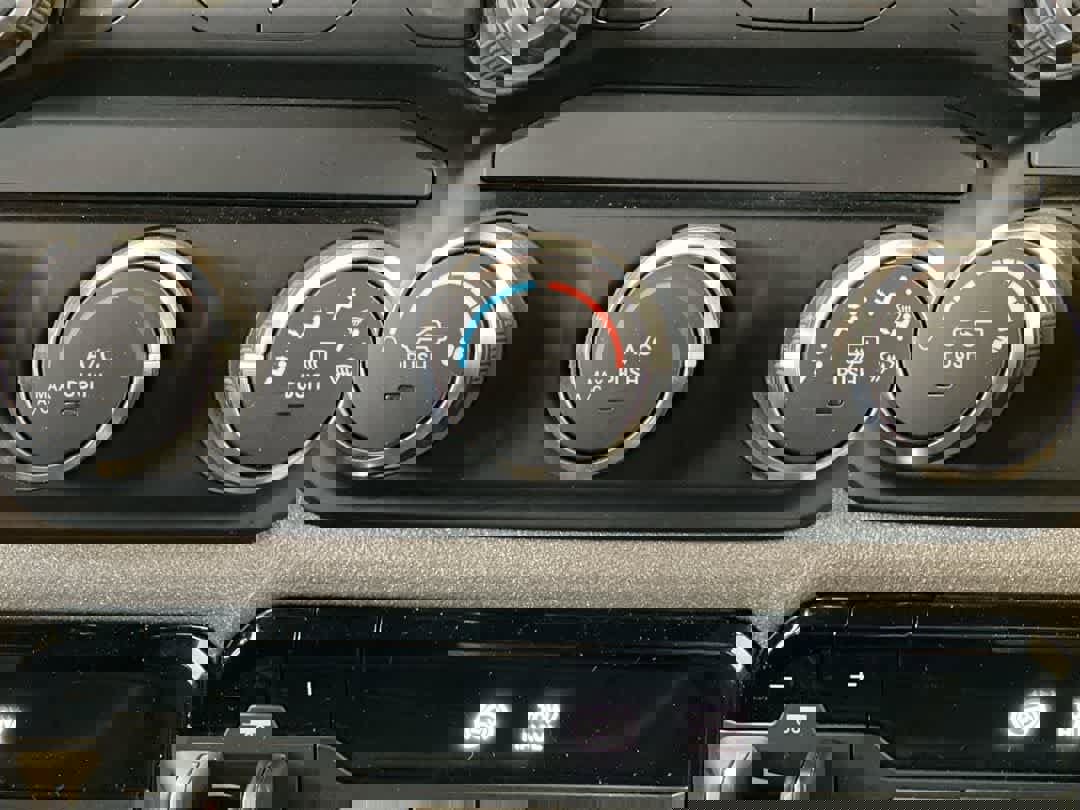 Used 2021 RAM 3500 Tradesman image 21