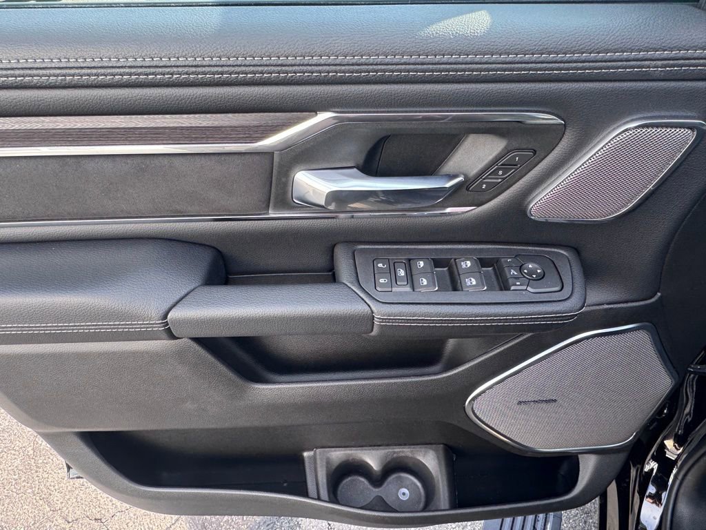 New 2026 RAM 1500 Laramie AWD/4WD image 10