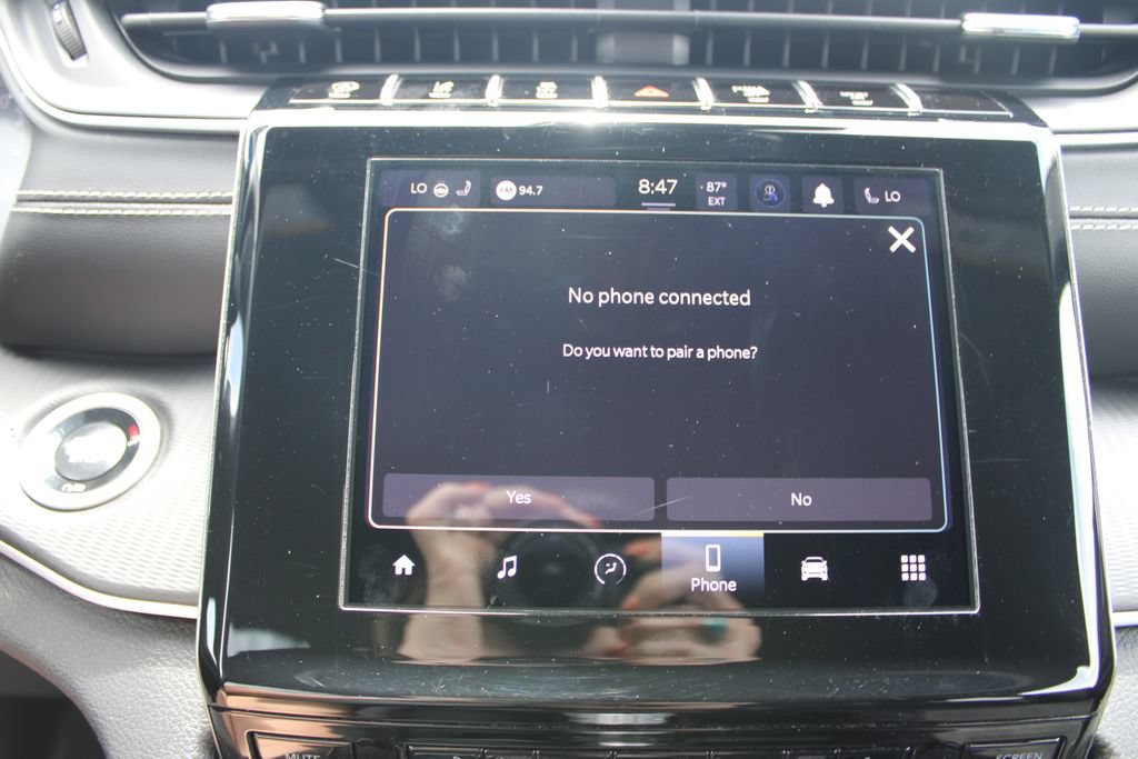 Used 2024 Jeep Grand Cherokee Altitude AWD/4WD image 51
